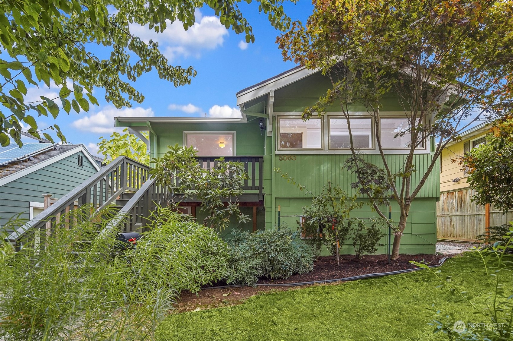25th Ave, Seattle, WA 98106
