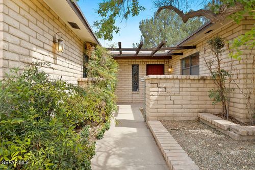 4953 Vista Grande Cir, El Paso, TX, 79922-1736 | Card Image