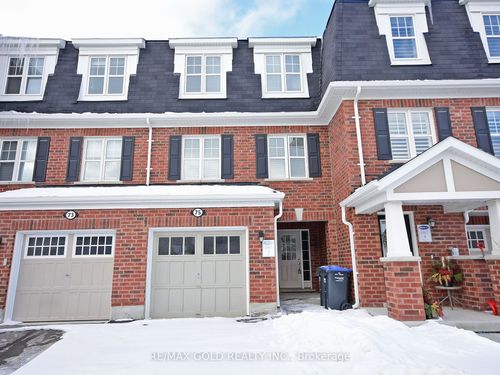 75 Metro Cres, Brampton, ON, L7A4P2 | Card Image