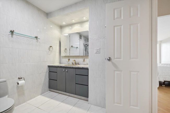 APT-1822 - 300 Winston Dr, Condo with 3 bedrooms, 3 bathrooms and null parking in Cliffside Park NJ | Image 20