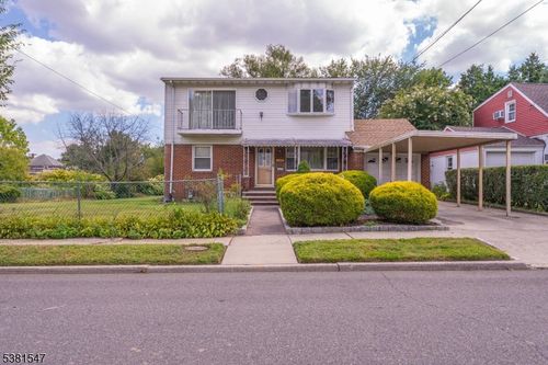559 Uncas Ave, Roselle, NJ, 07203-2926 | Card Image