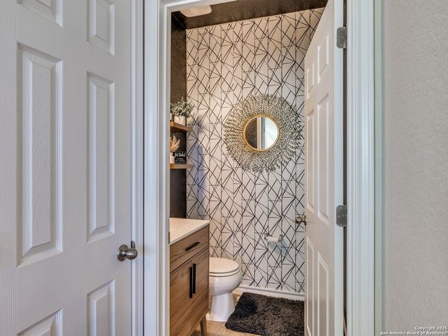 5726 Chestnut Xing, House other with 4 bedrooms, 3 bathrooms and null parking in San Antonio TX | Image 8