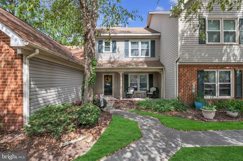 20 Ridge Wood Dr, Hampton, VA, 23666-5645 | Card Image