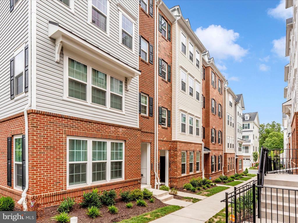 Residential in OWINGS MILLS 2