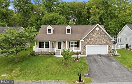 674 Webber Springs Dr, INWOOD, WV, 25428-4493 | Card Image