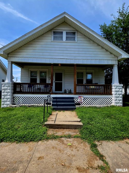 733 N 28th St, Quincy, IL, 62301-3554 | Card Image