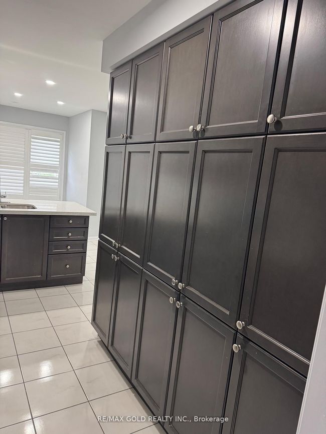 13 Viewforth Rd, House attached with 4 bedrooms, 2 bathrooms and 1 parking in Brampton ON | Image 25