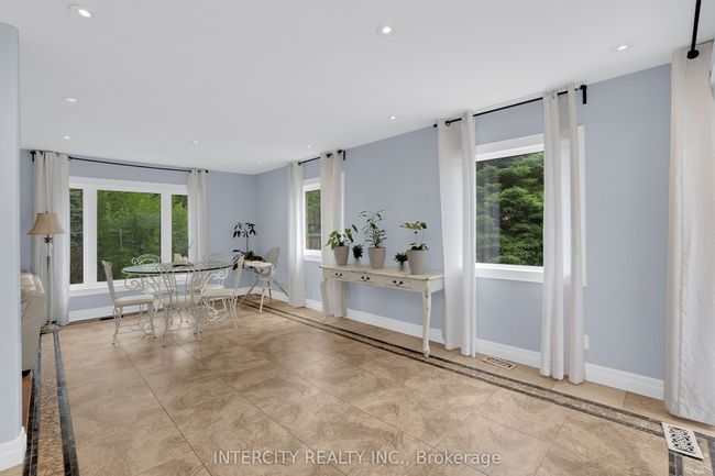 31 Archibald Rd, House other with 5 bedrooms, 5 bathrooms and 9 parking in King ON | Image 11