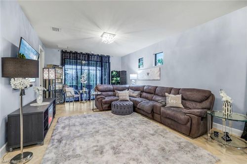 7659 Jacaranda Ln, NAPLES, FL, 34114-2800 | Card Image