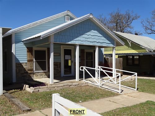 1106 W 14th St, Cisco, TX, 76437-3622 | Card Image