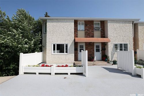 4047 Gordon Rd, Regina, SK, S4S6G6 | Card Image