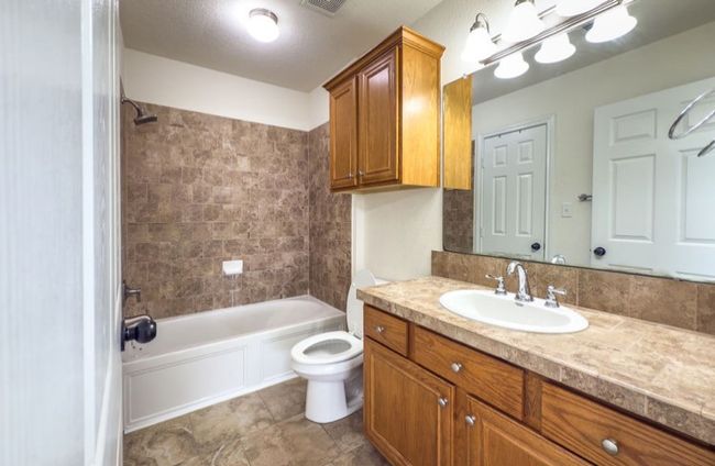 592 S Baese Rd, House other with 3 bedrooms, 2 bathrooms and null parking in Elm Mott TX | Image 13