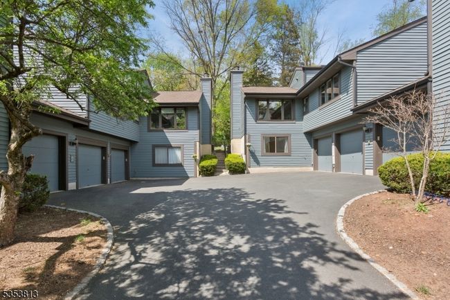 54 Aspen Dr, Townhouse with 2 bedrooms, 3 bathrooms and null parking in Basking Ridge NJ | Image 5