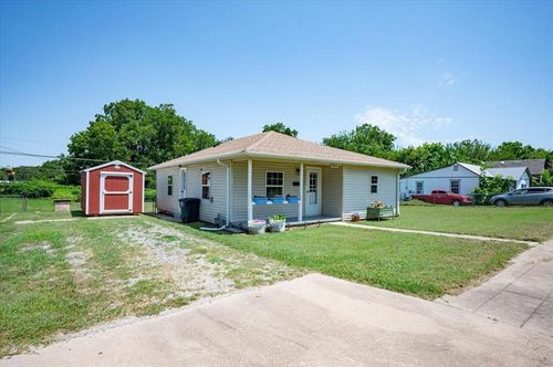 211 E 2nd St, Stroud, OK, 74079-4226 | Card Image