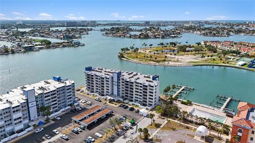 601-450 Treasure Island Cswy, TREASURE ISLAND, FL, 33706-1138 | Card Image