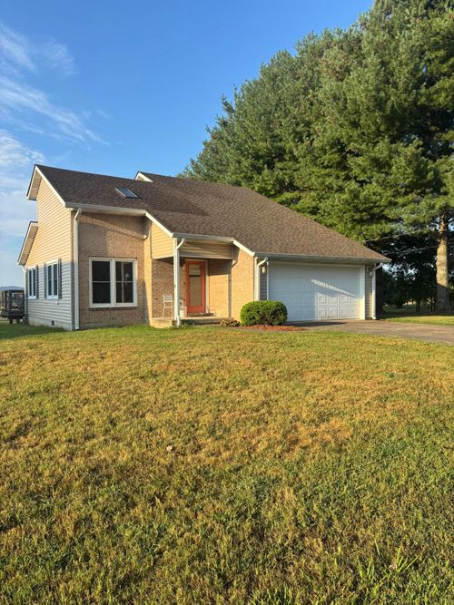 365 Green Hill Estates Rd, Monticello, KY, 42633-7845 | Card Image