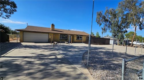 21429 Ottawa Rd, Apple Valley, CA, 92308-6424 | Card Image