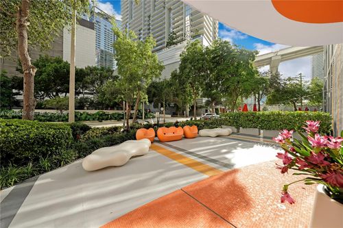 2706-31 Se 6th St, Miami, FL, 33131-3098 | Card Image