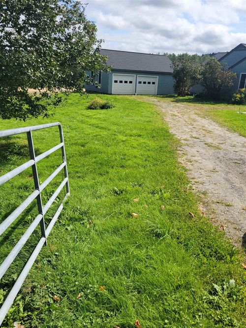 1812 Rogers Rd, Randolph Ctr, VT, 05061-9637 | Card Image