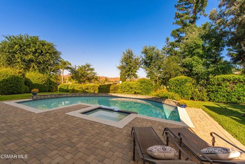 29536 Fountainwood St, Agoura Hills, CA, 91301-4111 | Card Image