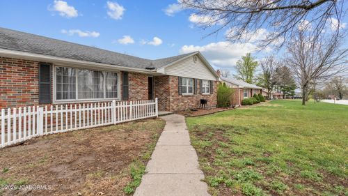 246 Landwehr Hills Rd, Jefferson City, MO, 65101-3943 | Card Image