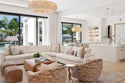 1990 7th St S, NAPLES, FL, 34102-7574 | Card Image