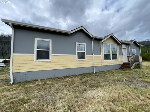 91163 Yeager Rd, Blue River, OR, 97413-9655 | Card Image
