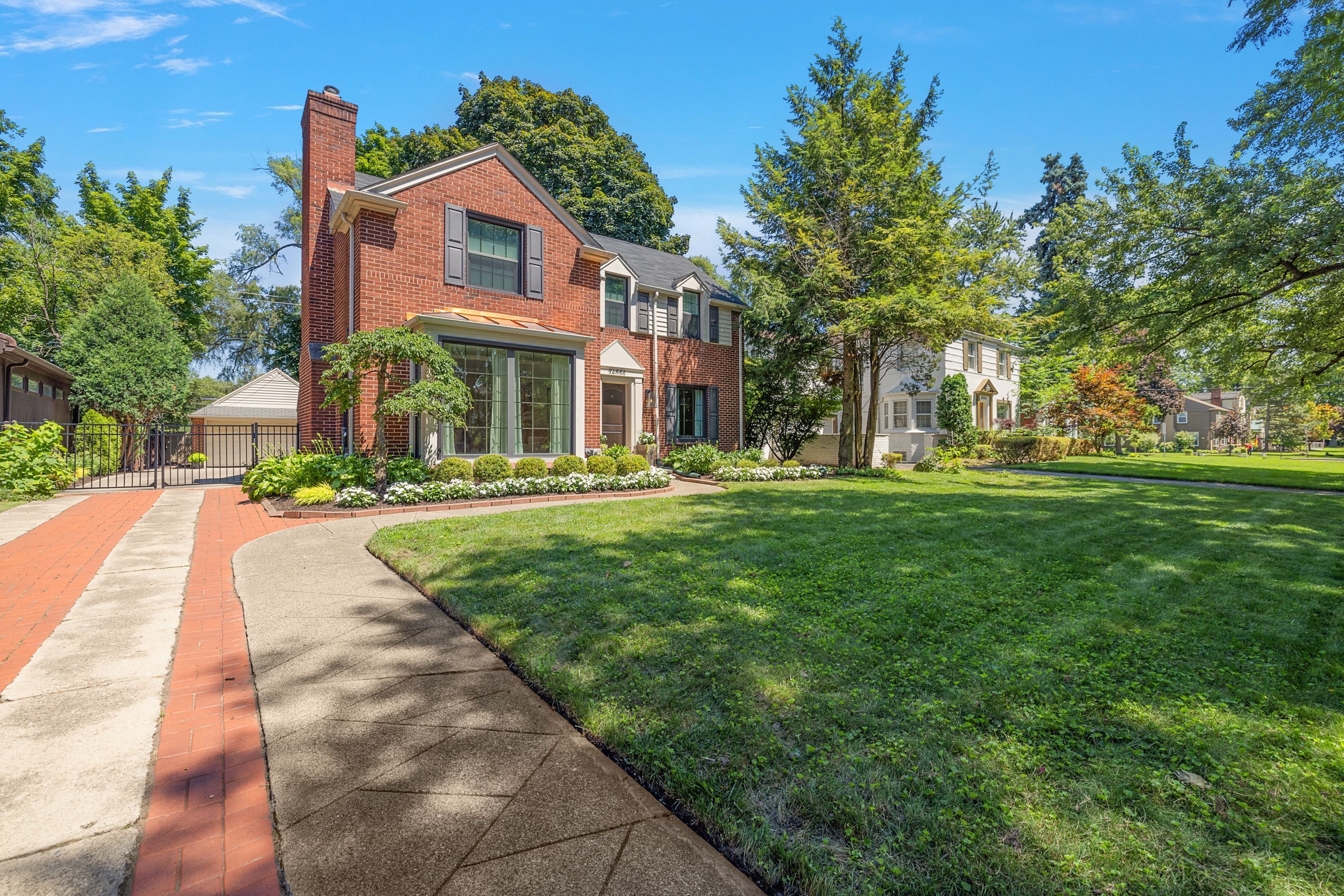 York Rd, Huntington Woods, MI 48070