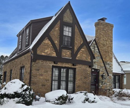 843 Wilson Street, Manitowoc, WI, 54220 | Card Image