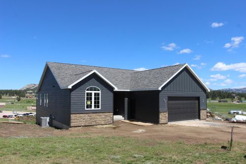 321 Rose Quartz Pl, Custer, SD, 57730-8388 | Card Image