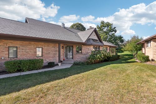 1698 Pebble Beach Dr, Hoffman Estates, IL, 60169-1172 | Card Image
