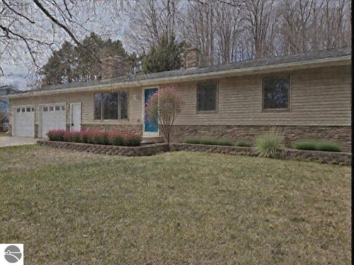 1830 S West Bay Shore Dr, Suttons Bay, MI, 49682-9610 | Card Image