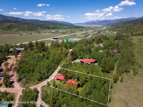 150 Chokecherry Dr, Alpine, WY, 83128 | Card Image
