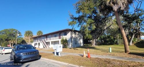 556 Titus St, Titusville, FL, 32796-2789 | Card Image