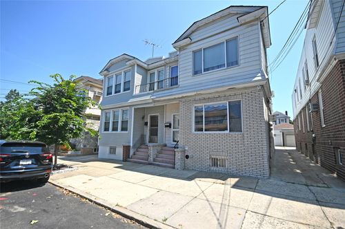 7823 85th St, Glendale, NY, 11385-7614 | Card Image