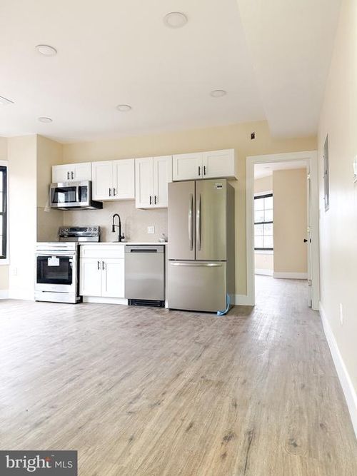 2-5533 Chester Ave, PHILADELPHIA, PA, 19143-5335 | Card Image