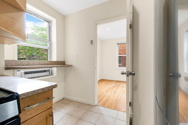 APT-5B - 72 112 Th St, Home with 2 bedrooms, 1 bathrooms and null parking in Forest Hills NY | Image 16