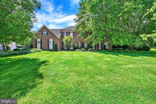 2003 Belfair Ln, REISTERSTOWN, MD, 21136-5668 | Card Image