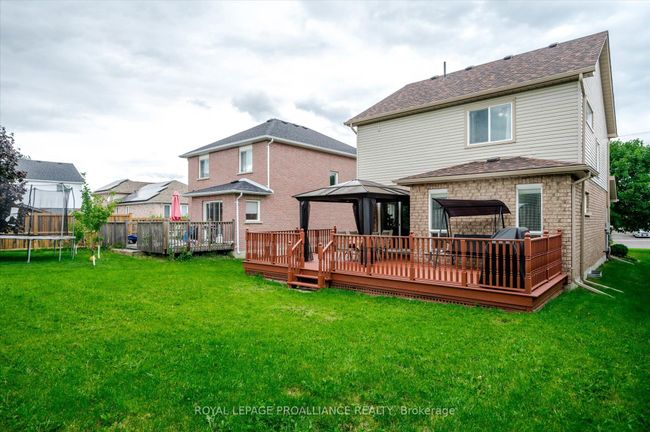 1771 Glenforest Blvd, House other with 3 bedrooms, 3 bathrooms and 4 parking in Peterborough ON | Image 19