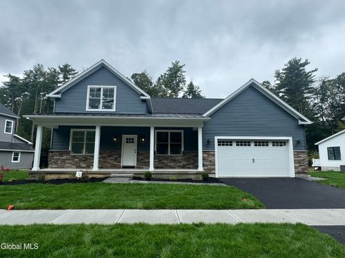 13 Jane St, Saratoga Springs, NY, 12866-9077 | Card Image