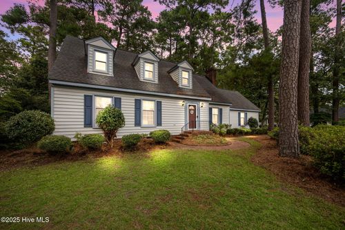 215 Cherrywood Dr, Greenville, NC, 27858-8611 | Card Image