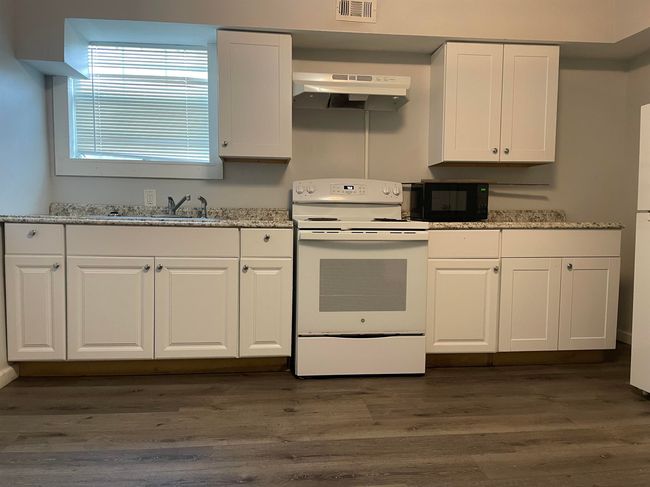 APT-4 - 1911 10 Th St, House other with 1 bedrooms, 1 bathrooms and null parking in Orange TX | Image 5