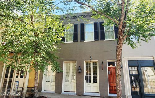 320 Main St, Natchez, MS, 39120-3462 | Card Image