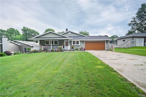 428 N Elm St, Columbiana, OH, 44408-1025 | Card Image