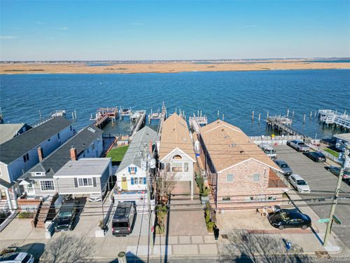 991 W Park Ave, Long Beach, NY, 11561-1339 | Card Image