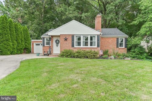 1401 Lakewood Dr, WILMINGTON, DE, 19803-3527 | Card Image