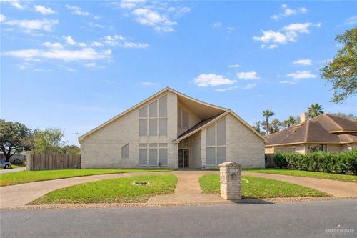 1224 S Peking St, Mcallen, TX, 78501-1155 | Card Image