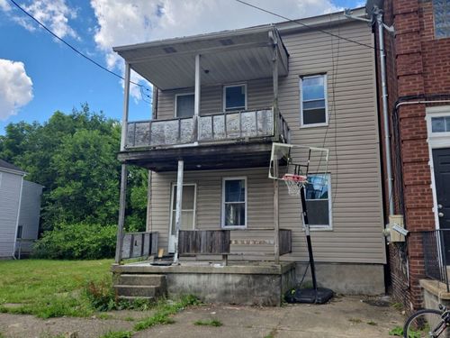 627 Olive Ln, Ambridge, PA, 15003 | Card Image