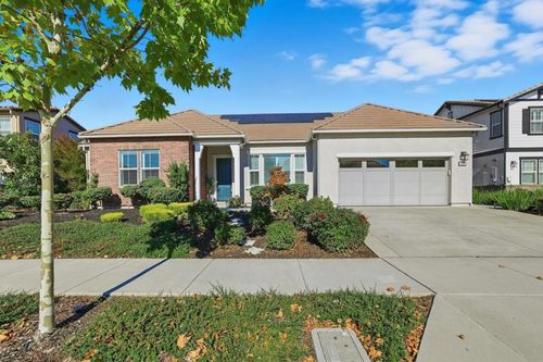 18664 White Moon Dr, Morgan Hill, CA, 95037-9088 | Card Image