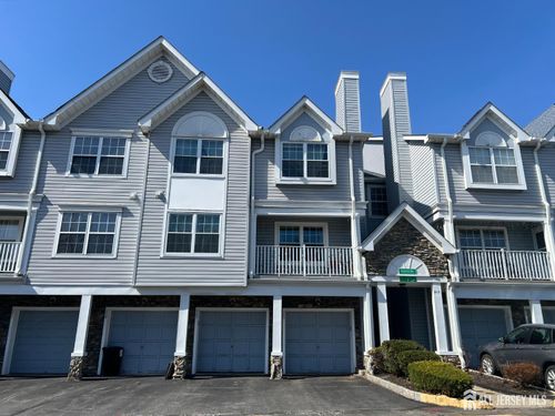 207 Prestwick Way, Edison, NJ, 08820-4676 | Card Image